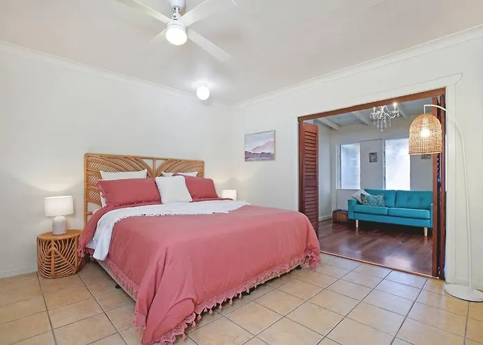 300M To Beach*Pets Allowed*Boho Beach Shack